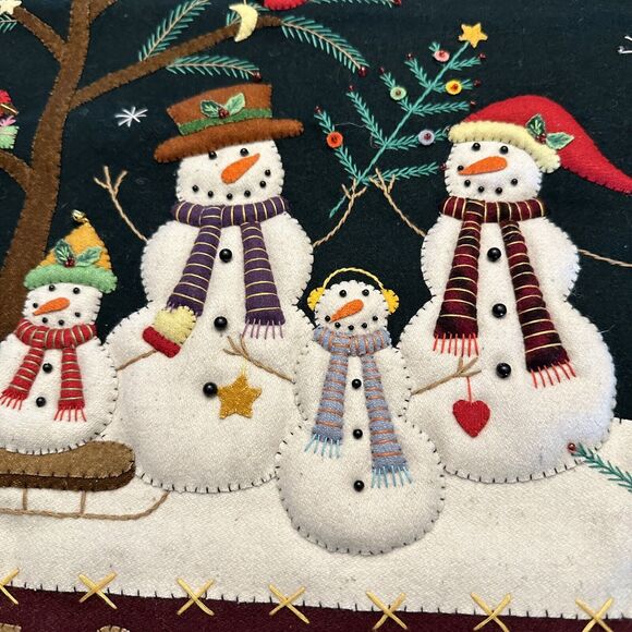 NEW WORLD ARTS CHRISTMAS XL PIllow SHAM  Snow Family HANDMADE DETAILED Wool - Picture 3 of 9